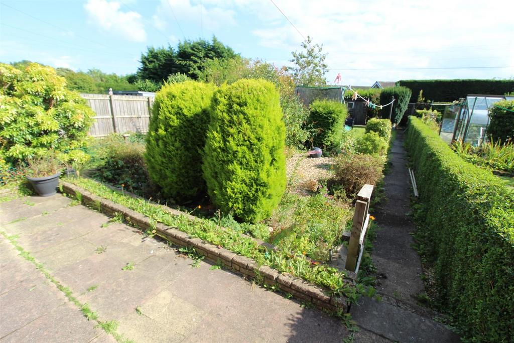 Additional garden image