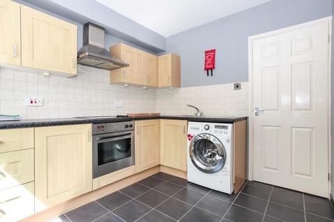 1 bedroom apartment for sale, Doddinghurst Road, Brentwood