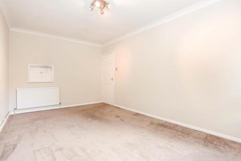 1 bedroom apartment for sale, Doddinghurst Road, Brentwood