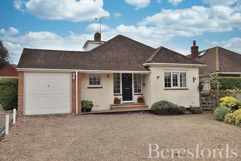 3 bedroom bungalow for sale, North Hill, Little Baddow, CM3