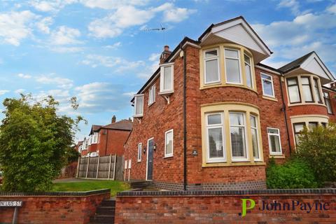 3 bedroom end of terrace house to rent, Lichfield Road, Cheylesmore, Coventry, CV3