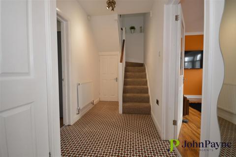 3 bedroom end of terrace house to rent, Lichfield Road, Cheylesmore, Coventry, CV3