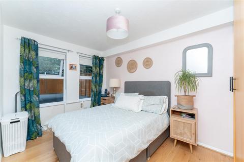 7 Billets Hart Close, London, W7 2PY