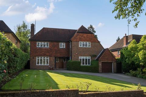 4 bedroom detached house for sale, Northcliffe Drive, Totteridge