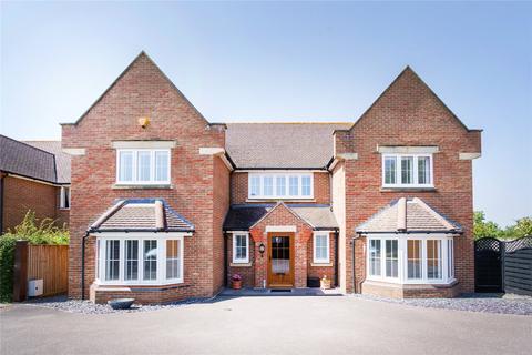 5 bedroom detached house for sale, Old Bryers Close, Aylesbury HP18