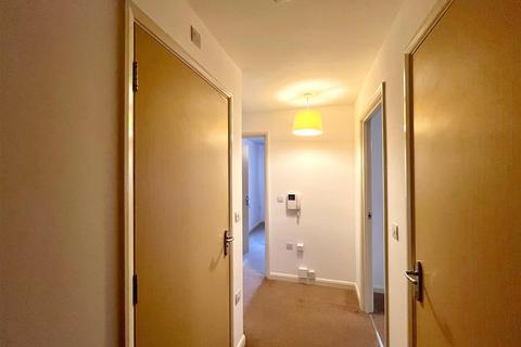 2 bedroom apartment to rent, Skyline, 165 Granville Street