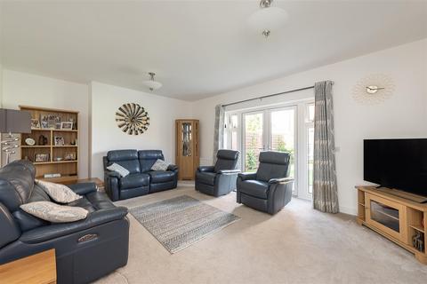 4 bedroom detached house for sale, Chapel Drive, Aston Clinton HP22