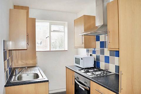 2 bedroom flat to rent, Balaam Street, London E13