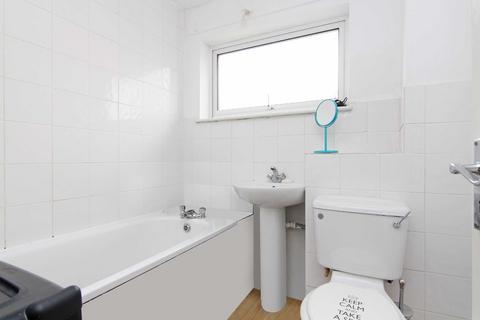 19 Aileen Walk, London, E15 4BB