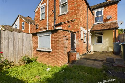 1 bedroom maisonette for sale, Stocklake, Aylesbury, Buckinghamshire