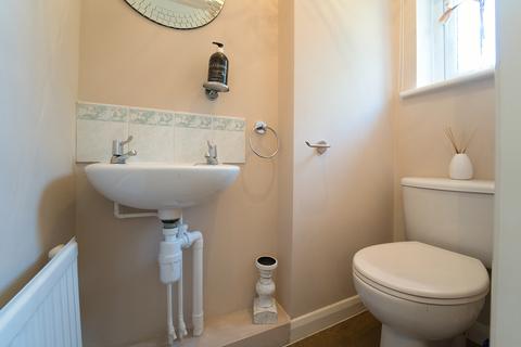 12 Capell Close, Weston-super-mare, BS22 8AT