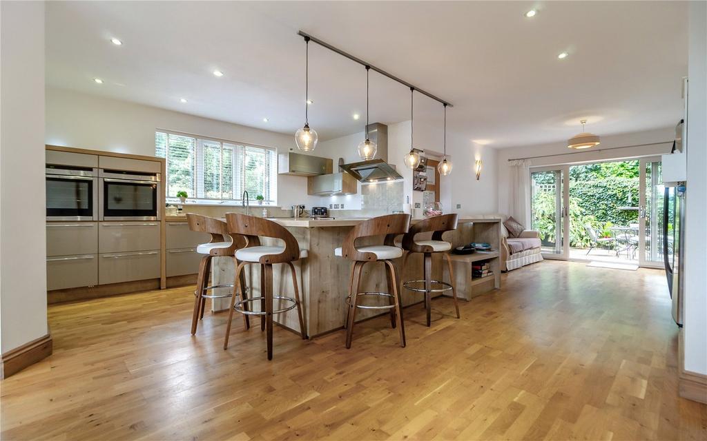Kitchen/Dining