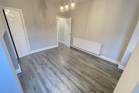 2 bedroom terraced house to rent, River Street, Stockport SK1