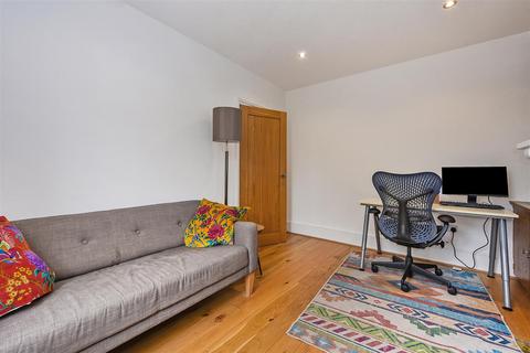 2 bedroom terraced house for sale, Fairclose Terrace, Whitchurch