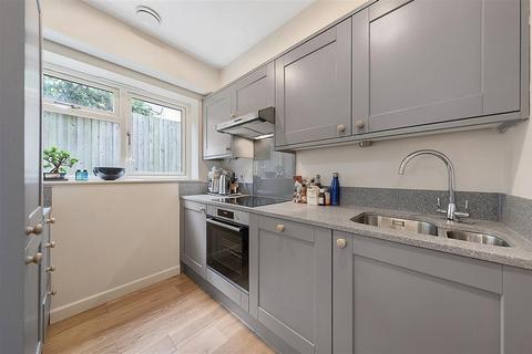 1 bedroom flat for sale, Bronsart Road, SW6