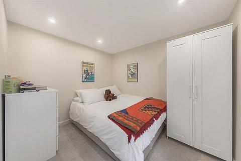 1 bedroom flat for sale, Bronsart Road, SW6