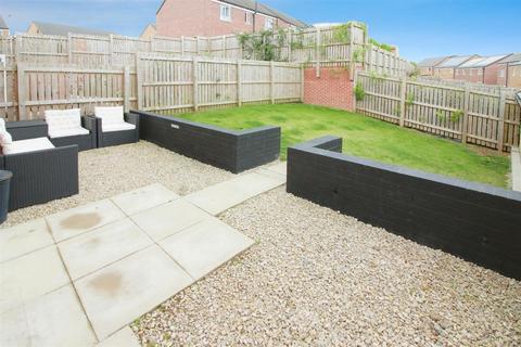 3 bedroom semi-detached house for sale, Daisy Bank Drive, Leeds LS25