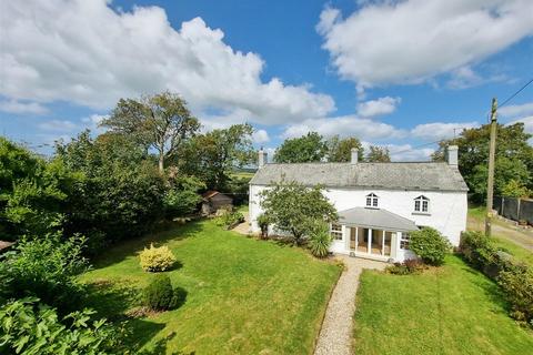 5 bedroom cottage for sale, Canworthy Water, Launceston