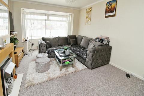 7 Warwick Road, Bradford, BD4 7RA
