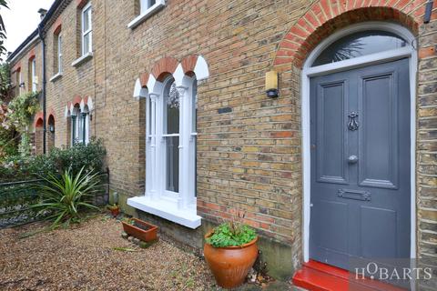 2 bedroom terraced house to rent, Stroud Green, London N4