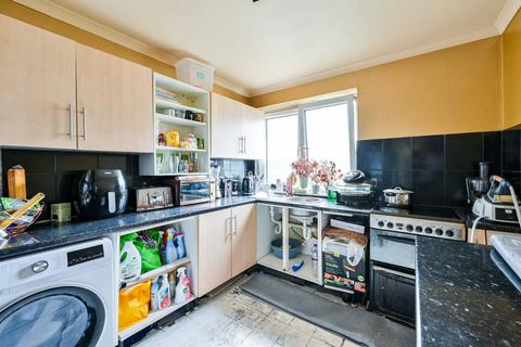 2 bedroom flat for sale, Portland Street, Elephant and Castle, London, SE17