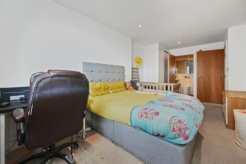 2 bedroom apartment for sale, Western Gateway, London, E16