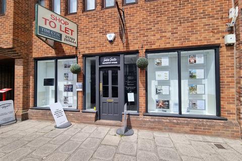 Retail property (high street) to rent, Sheep Street, Stratford-upon-Avon CV37