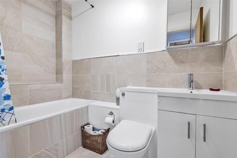 25 Greenland Mews, Deptford, London, SE8 5JN