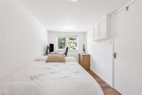 25 Greenland Mews, Deptford, London, SE8 5JN
