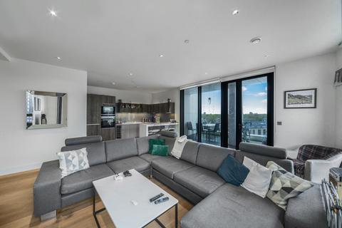 3 bedroom apartment for sale, Battersea Exchange London SW8