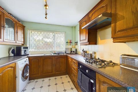 10 Harland Close, Bradford, BD2 4BW