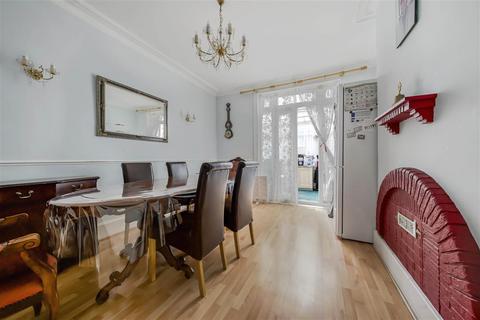 4 bedroom terraced house for sale, Melrose Avenue, Wimbledon Park