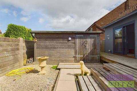 2 bedroom detached bungalow for sale, Middle Road, Hastings