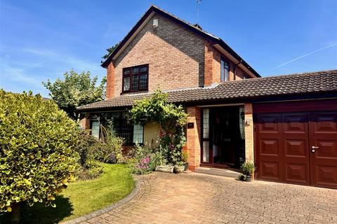 3 bedroom detached house for sale, Fairfield Drive, Codsall, Wolverhampton