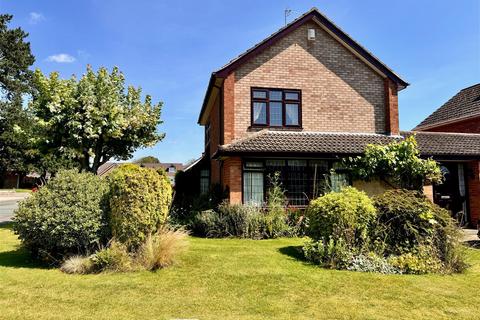 3 bedroom detached house for sale, Fairfield Drive, Codsall, Wolverhampton