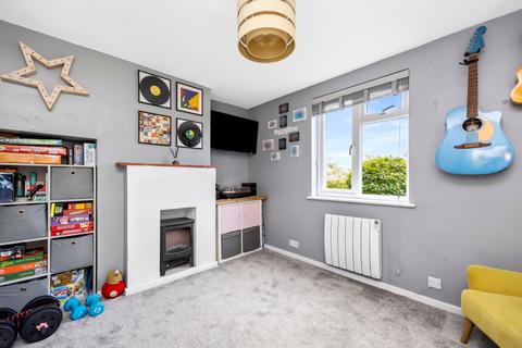 17 Shooting Field, Steyning, BN44 3RQ