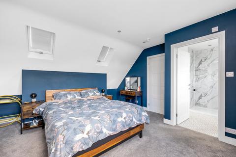 17 Shooting Field, Steyning, BN44 3RQ
