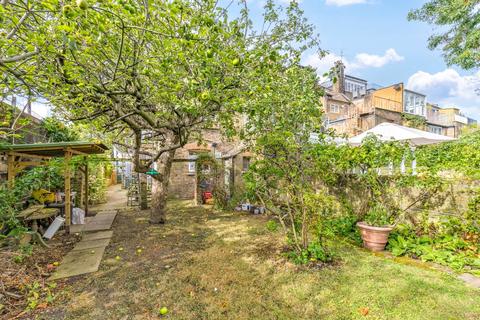 112 Savernake Road, London, NW3 2JR