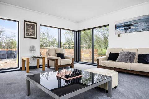 Highfields Cottage Bostal Road, Steyning, BN44 3PD