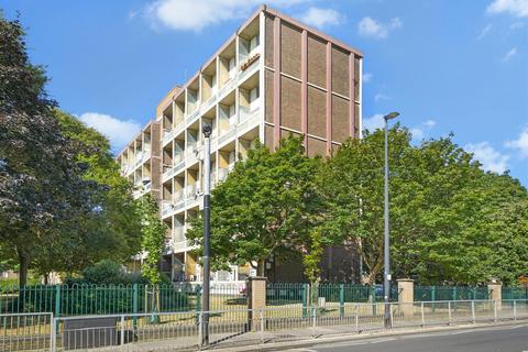 2 bedroom flat for sale, Westhope House, Derbyshire Street, London