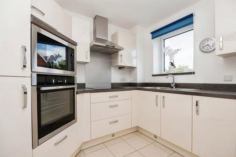 2 bedroom retirement property for sale, London Road, Guildford GU1