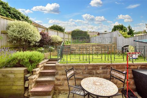 101 Springbank Close, Farsley, Pudsey, LS28 5TP