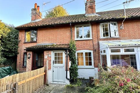 12 East Row, Holbrook, Ipswich, IP9 2PZ