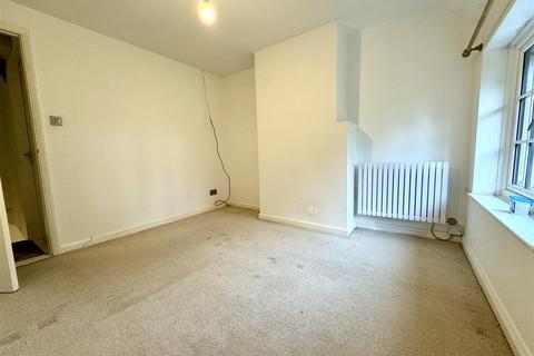 12 East Row, Holbrook, Ipswich, IP9 2PZ
