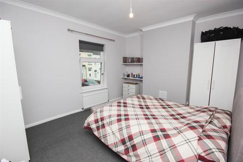 2 bedroom end of terrace house for sale, Great Park Street, Wellingborough NN8