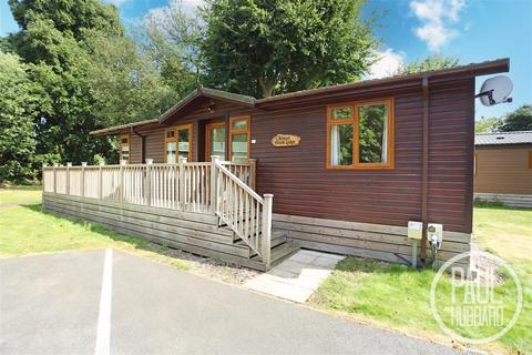 2 bedroom chalet for sale, The Street, Corton, NR32