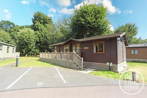 2 bedroom chalet for sale, The Street, Corton, NR32