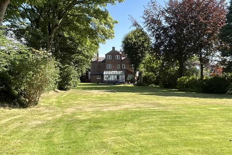 6 bedroom detached house for sale, 4 Gloucester Road, Southport PR8