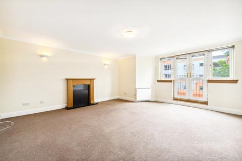 2 bedroom flat to rent, Clarkston Road, Flat 1, Cathcart, Glasgow, G44 3DT