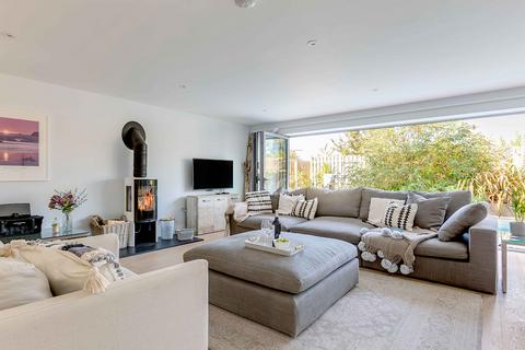 4 bedroom house for sale, 1 Trenoweth, Daymer Bay